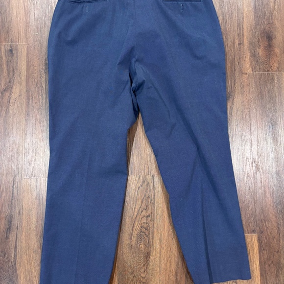 Alfani Slim Fit Men's Suit Preowned Blue Jacket 46R Pants 38x32 - Picture 9 of 14